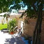 La Domitia - Maison D'hotes, Massages & Bien-etre فندق مبيت وإفطار