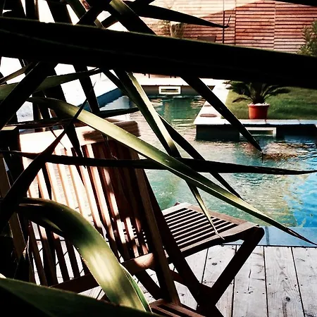 Couette-café La Domitia - Maison D'hôtes, Spa&sauna Montbazin