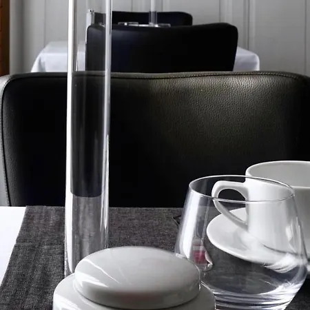 La Domitia - Maison D'hôtes, Spa&sauna Couette-café