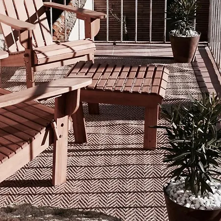 Couette-café La Domitia - Maison D'hôtes, Spa&sauna *