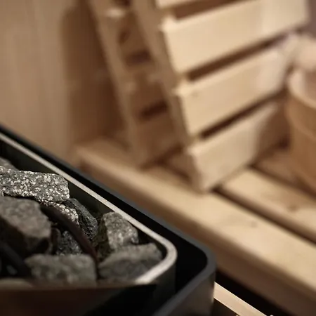 La Domitia - Maison D'hôtes, Spa&sauna Couette-café