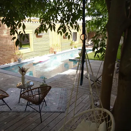 Bed & Breakfast La Domitia - Maison D'hotes, Massages & Bien-etre