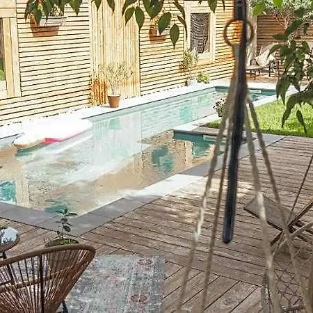 La Domitia - Maison D'hotes, Massages & Bien-etre Bed & Breakfast 4*