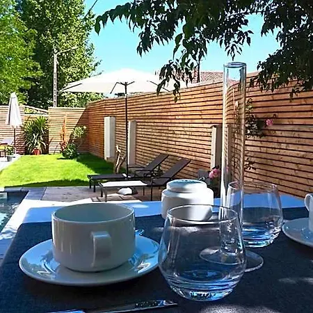 La Domitia - Maison D'hotes, Massages & Bien-etre 4* Montbazin