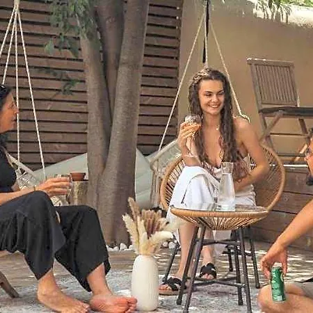 Bed & Breakfast La Domitia - Maison D'hotes, Massages & Bien-etre