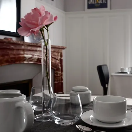 La Domitia - Maison D'hotes, Massages & Bien-etre Bed and Breakfast 4*