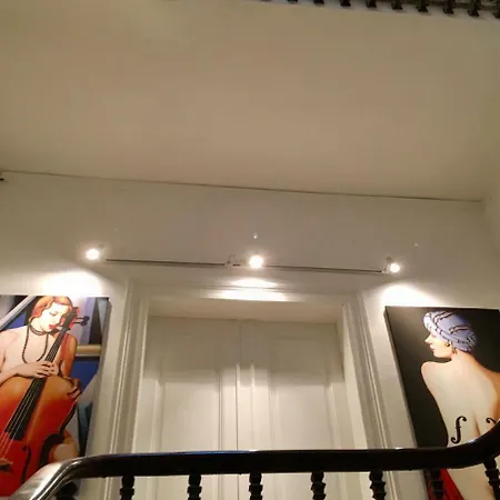 Bed and Breakfast La Domitia - Maison D'hotes, Massages & Bien-etre 4*