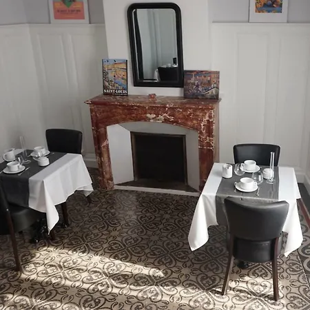 La Domitia - Maison D'hôtes, Spa&sauna Couette-café