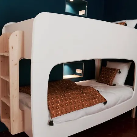 Couette-café La Domitia - Maison D'hôtes, Spa&sauna Montbazin